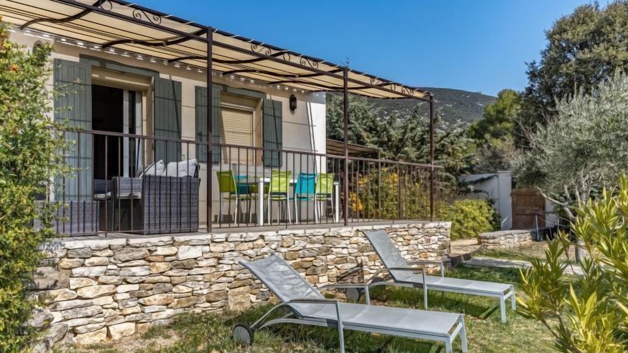 Photo of Others in Rustrel