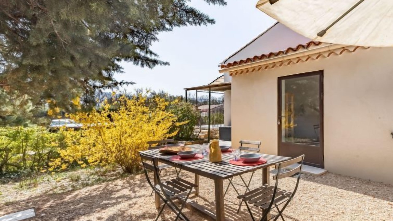 Photo of Others in Rustrel