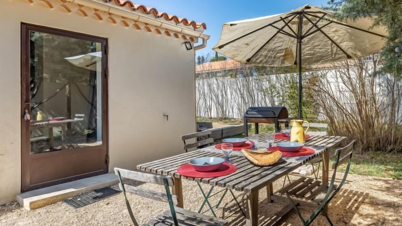 Photo of Others in Rustrel