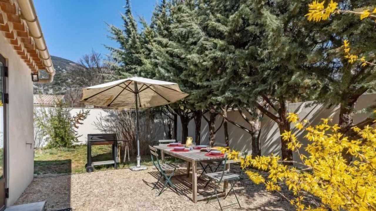 Photo of Others in Rustrel