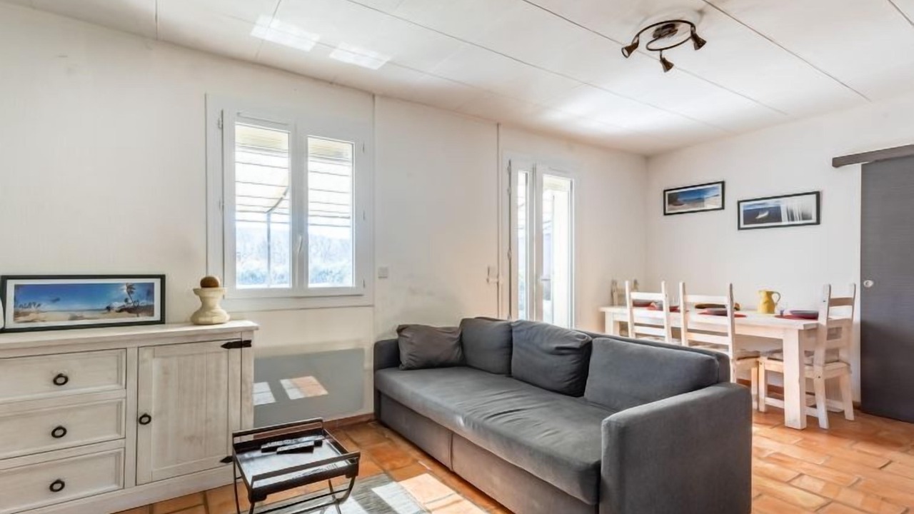 Photo of Livingroom in Rustrel