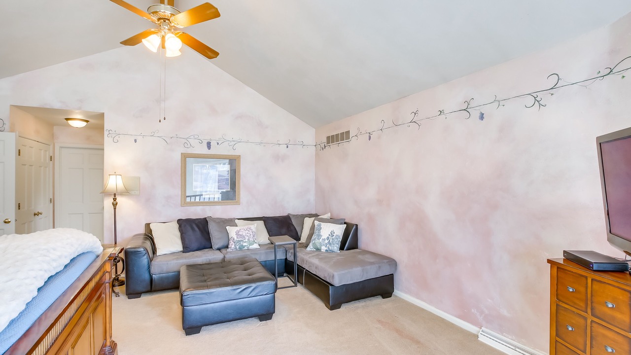 Photo of Livingroom in Madison