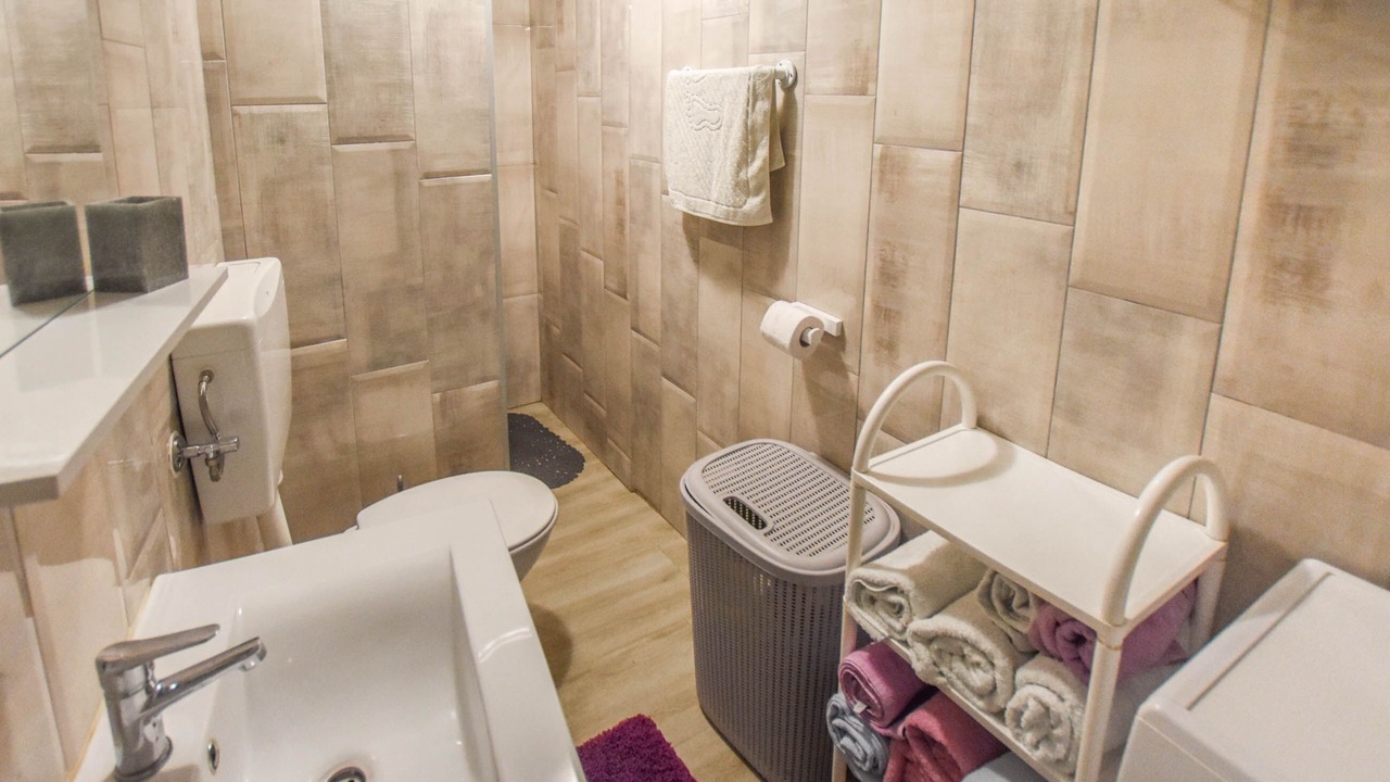Photo of Bathroom in Kali