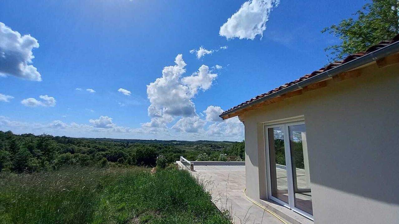 Photo of Patio Balcony in Saint-Pantaleon