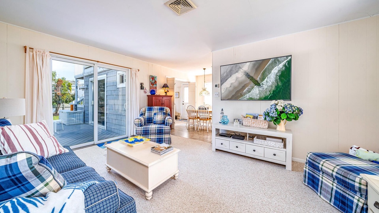 Photo of Livingroom in Avalon