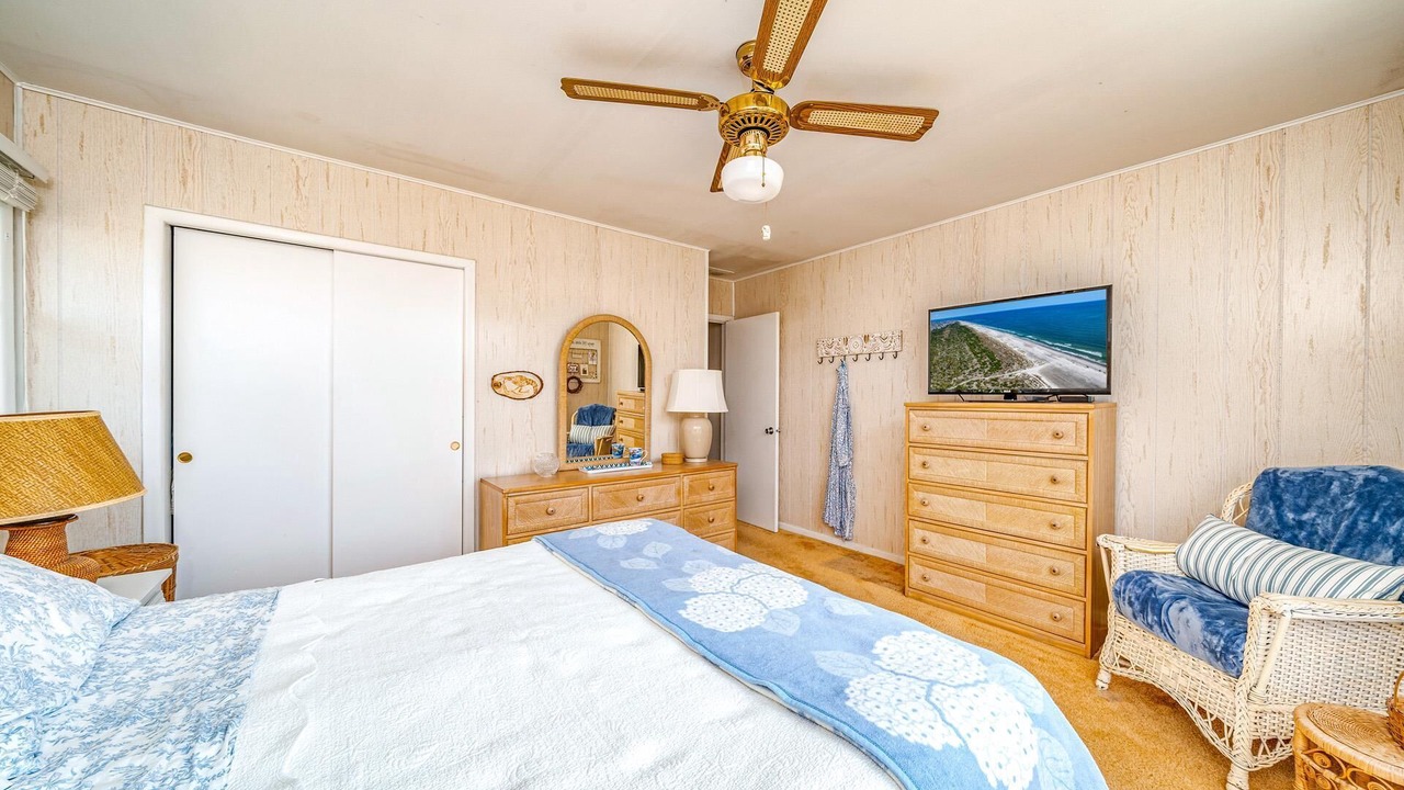 Photo of Bedroom in Avalon