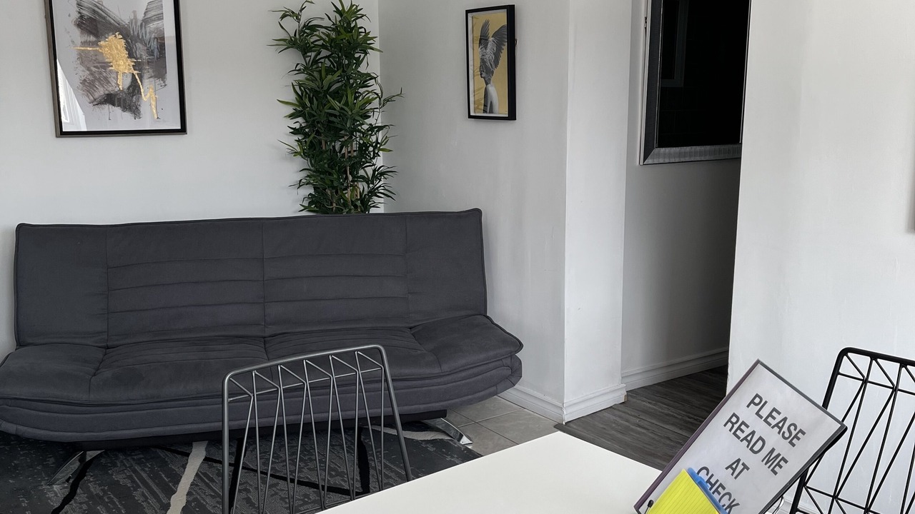 Photo of Livingroom in Fallsview