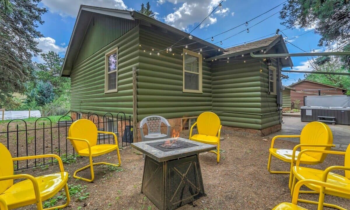Photo of Patio Balcony in Cascade-Chipita Park