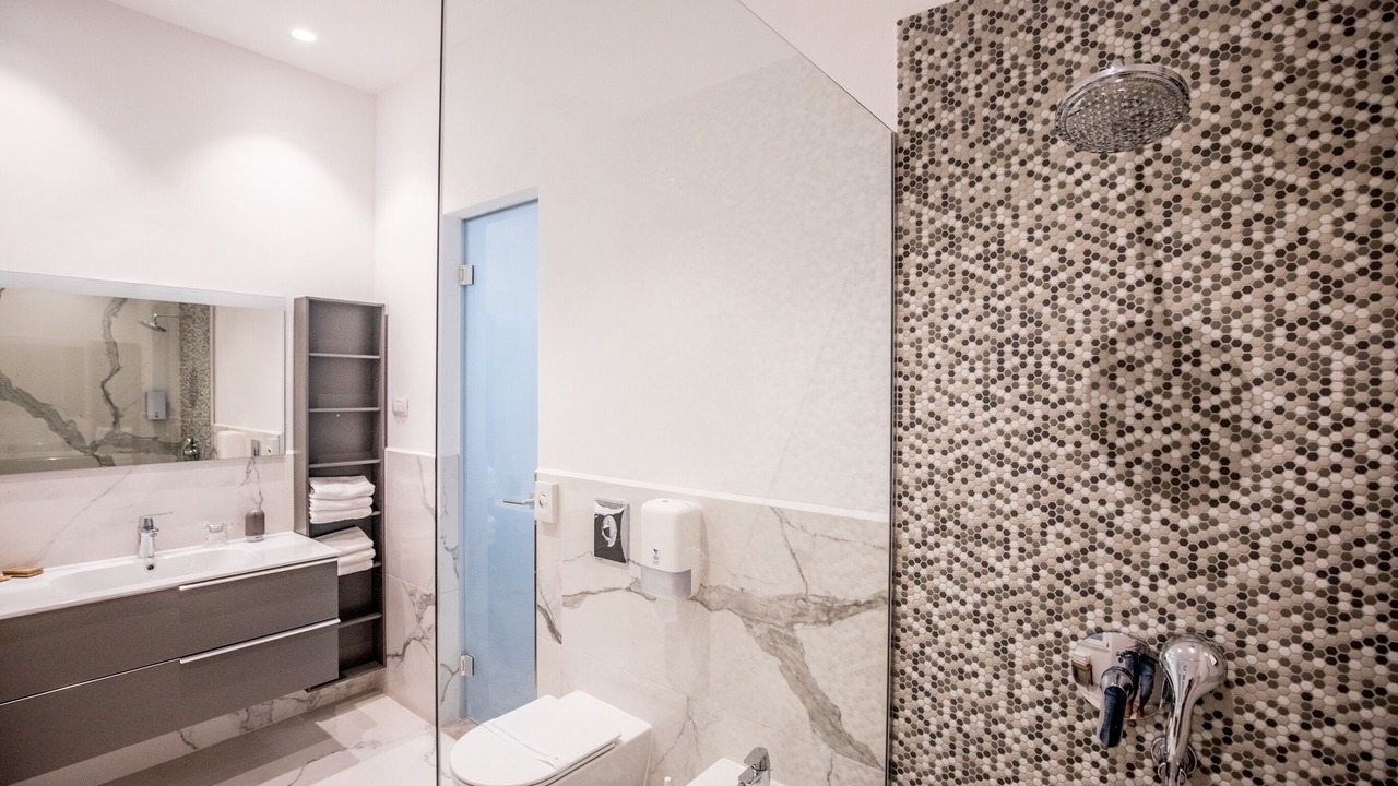Photo of Bathroom in Pile