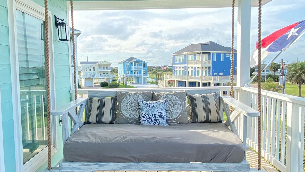 Photo of Patio Balcony in Pirates Beach West