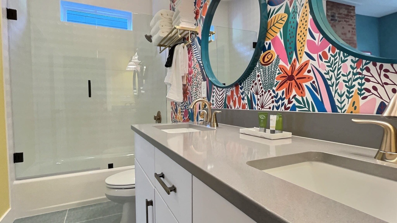 Photo of Bathroom in Cherokee Triangle