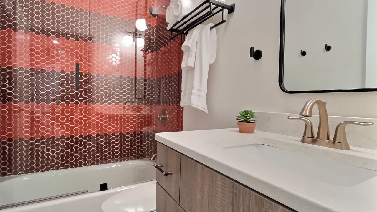 Photo of Bathroom in Cherokee Triangle