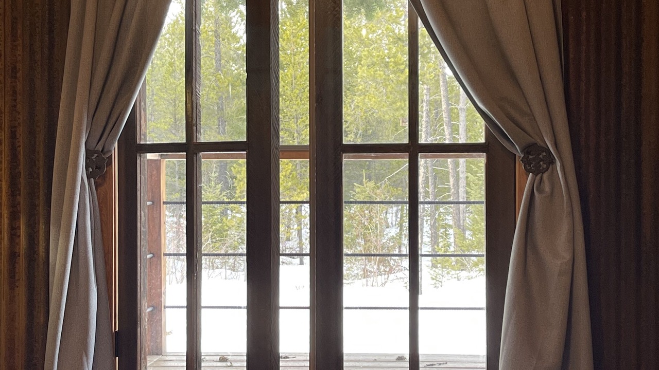 Photo of Patio Balcony in West Glacier
