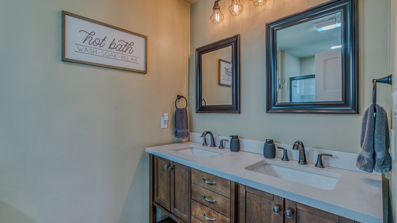 Photo of Bathroom in Ruidoso