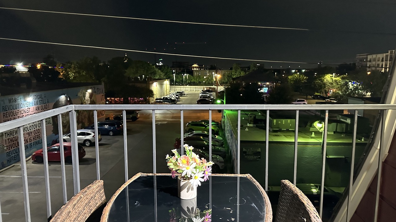 Photo of Outdoor in Oak Lawn