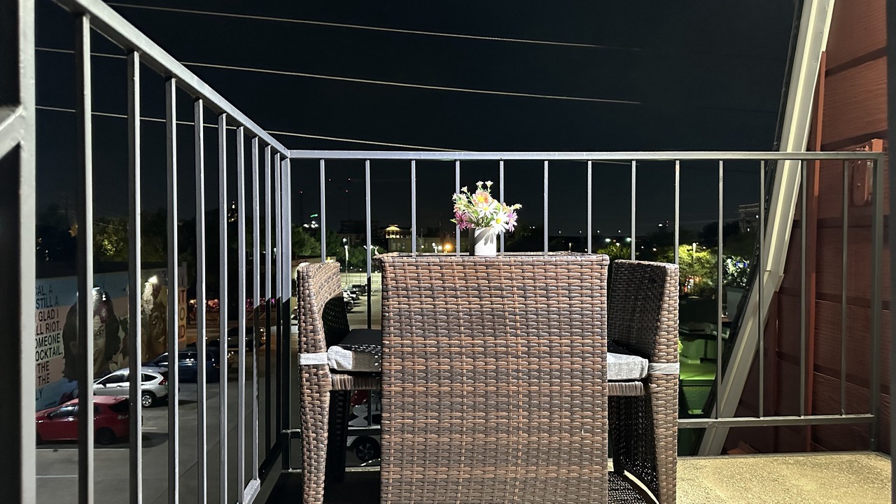 Photo of Patio Balcony in Oak Lawn