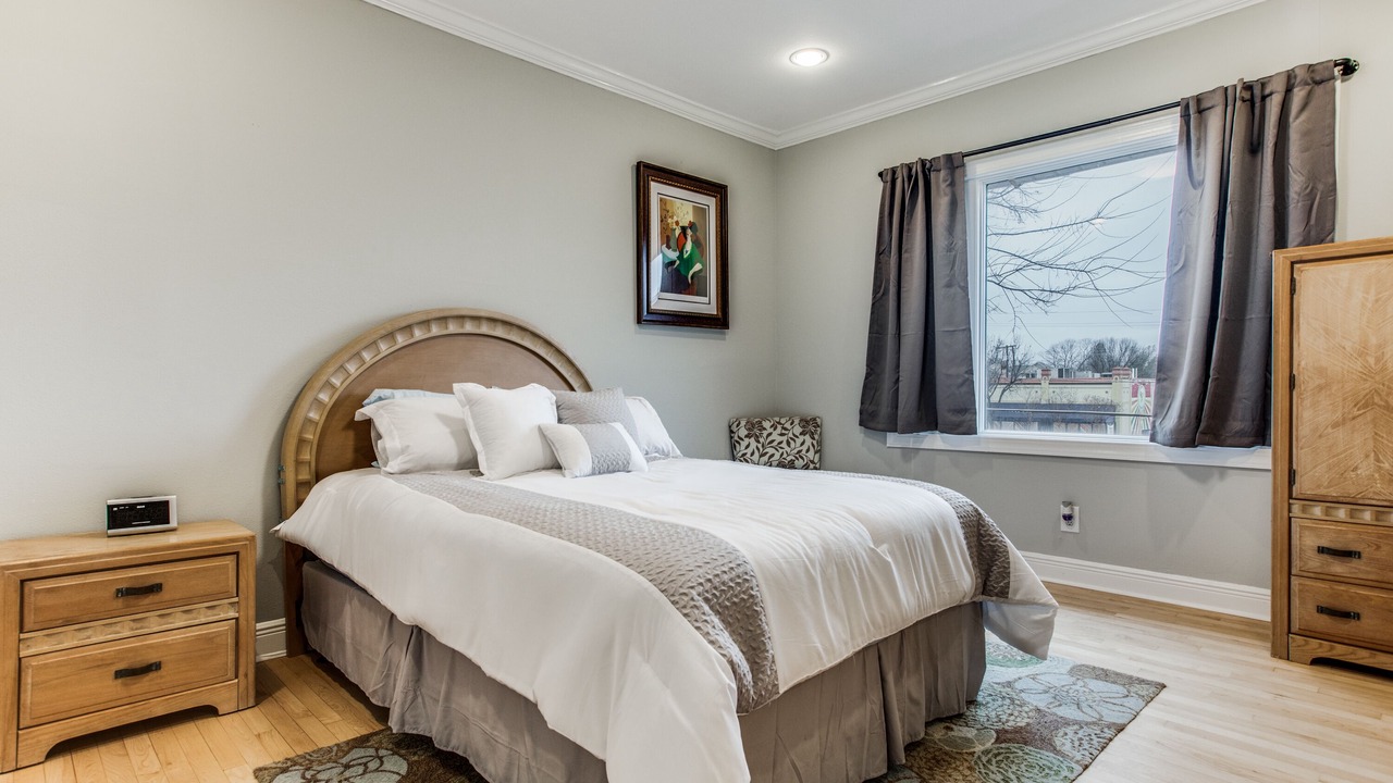 Photo of Bedroom in Oak Lawn