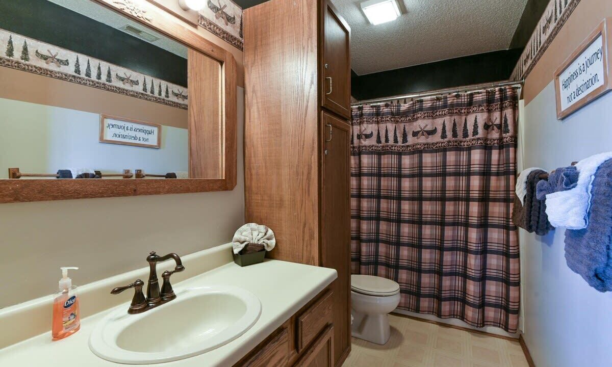 Photo of Bathroom in Notch Estates
