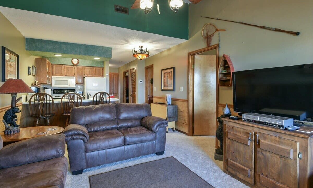 Photo of Livingroom in Notch Estates