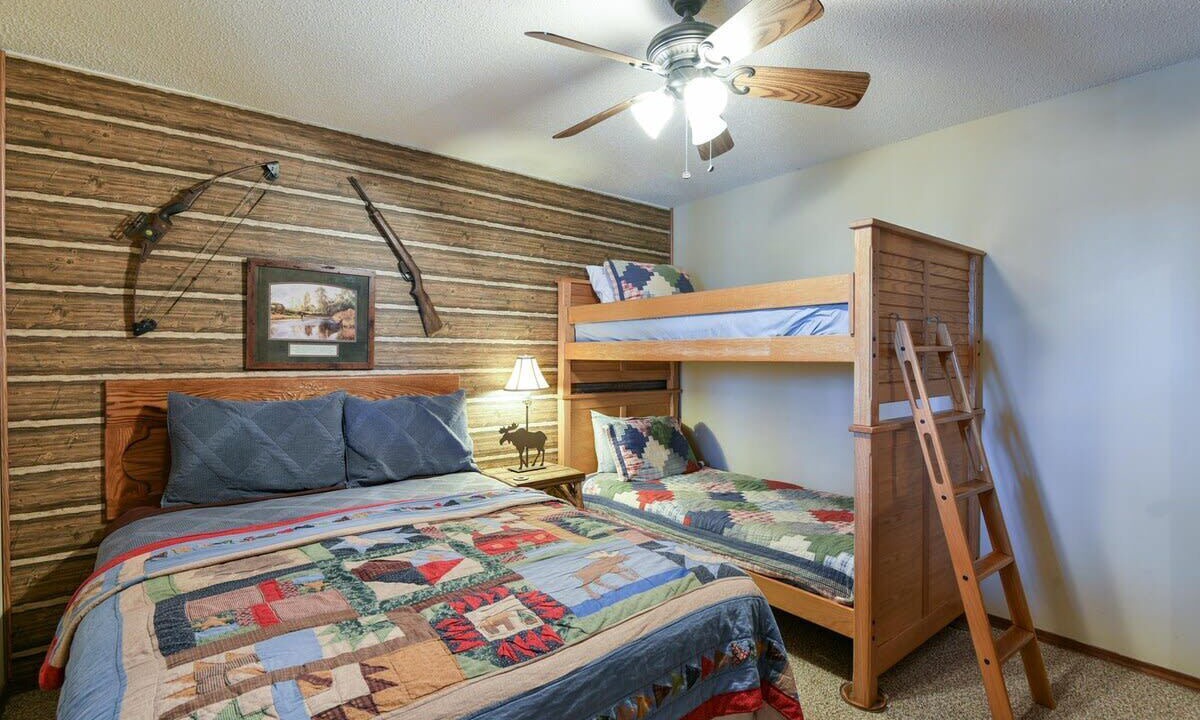 Photo of Others in Notch Estates