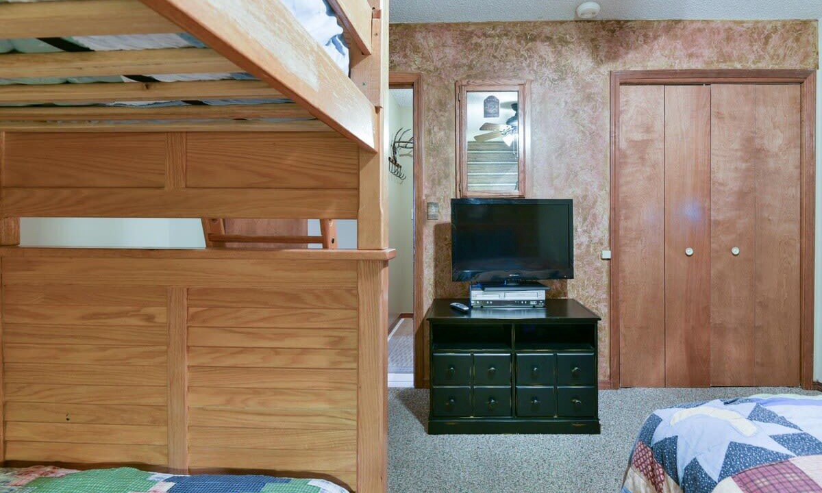 Photo of Bedroom in Notch Estates