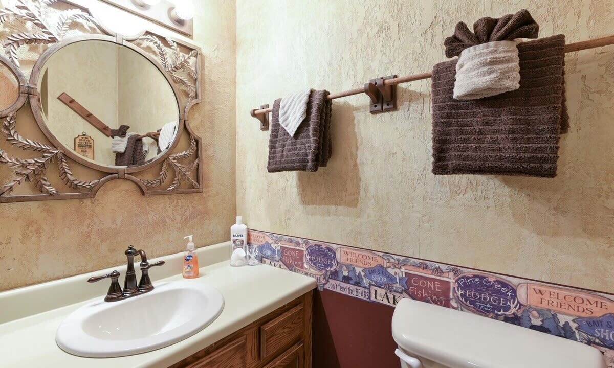 Photo of Bathroom in Notch Estates