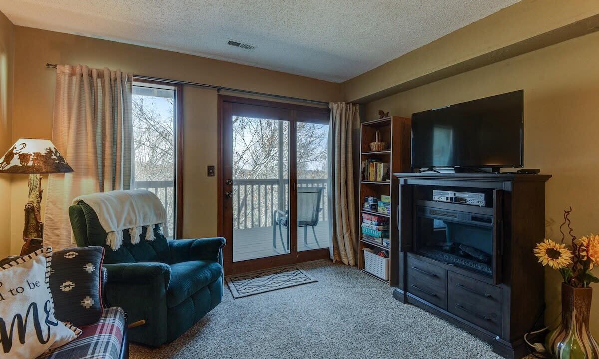Photo of Livingroom in Notch Estates