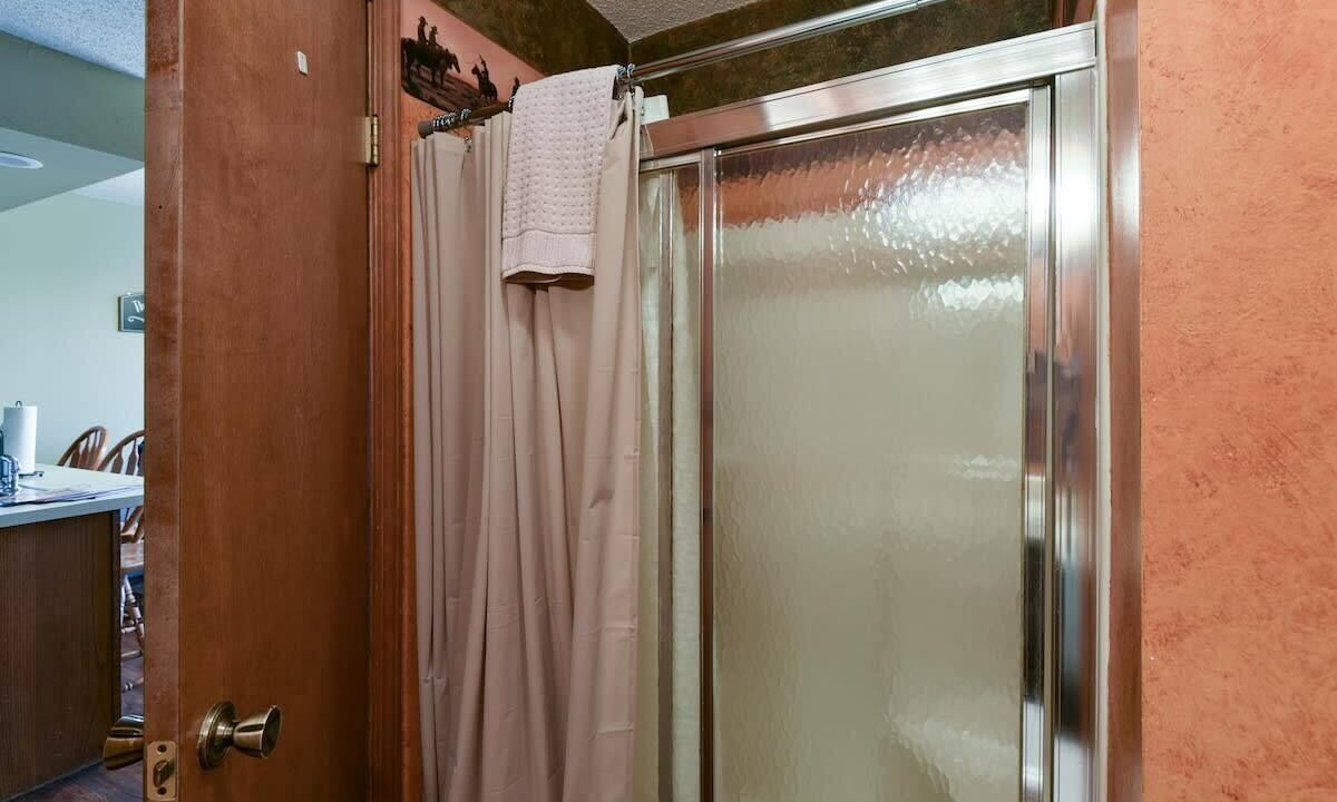 Photo of Bathroom in Notch Estates