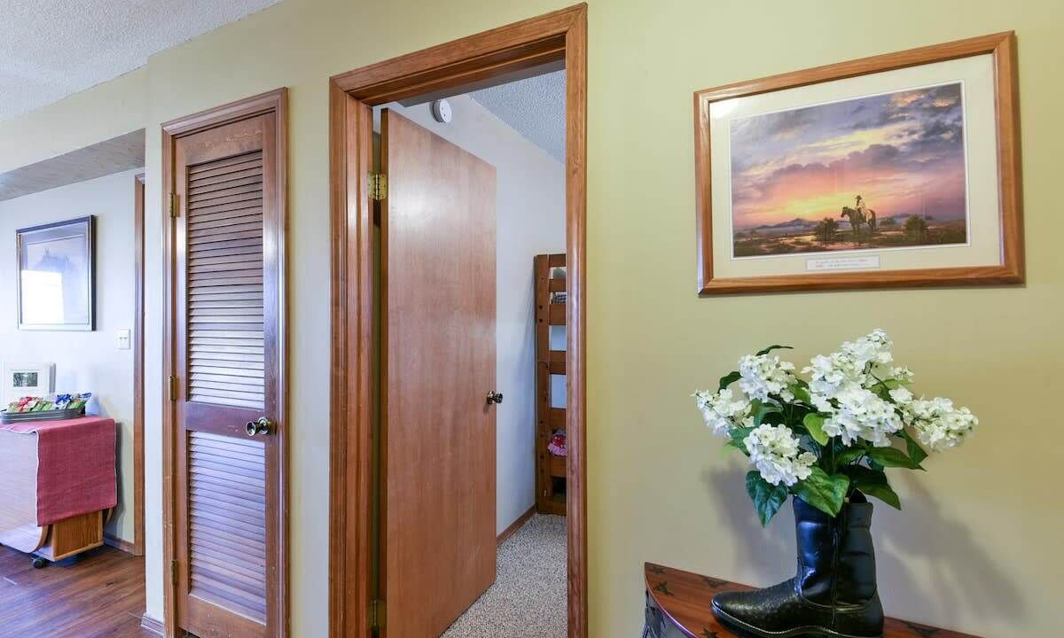 Photo of Others in Notch Estates