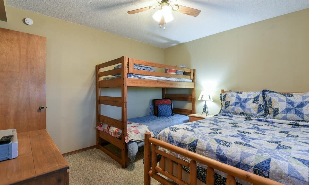 Photo of Others in Notch Estates