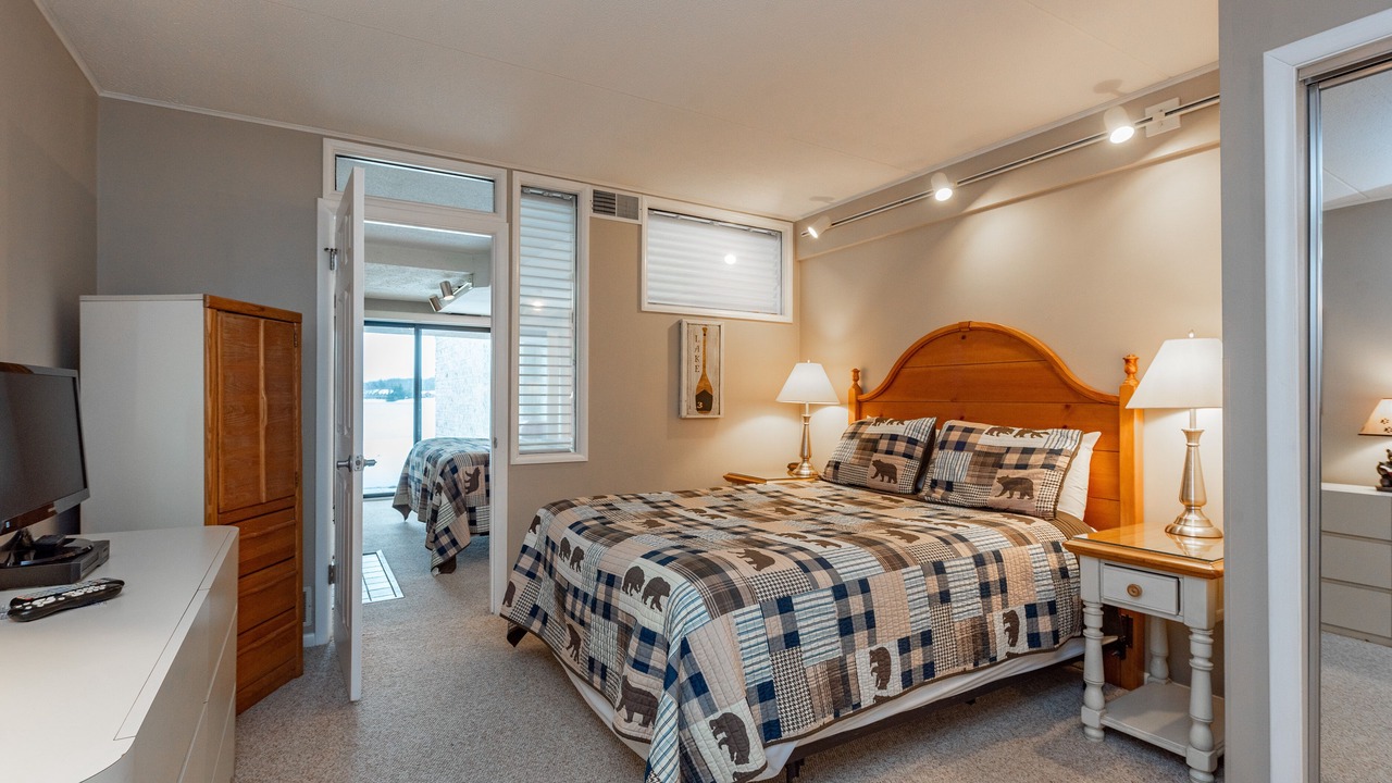 Photo of Bedroom in Thayerville