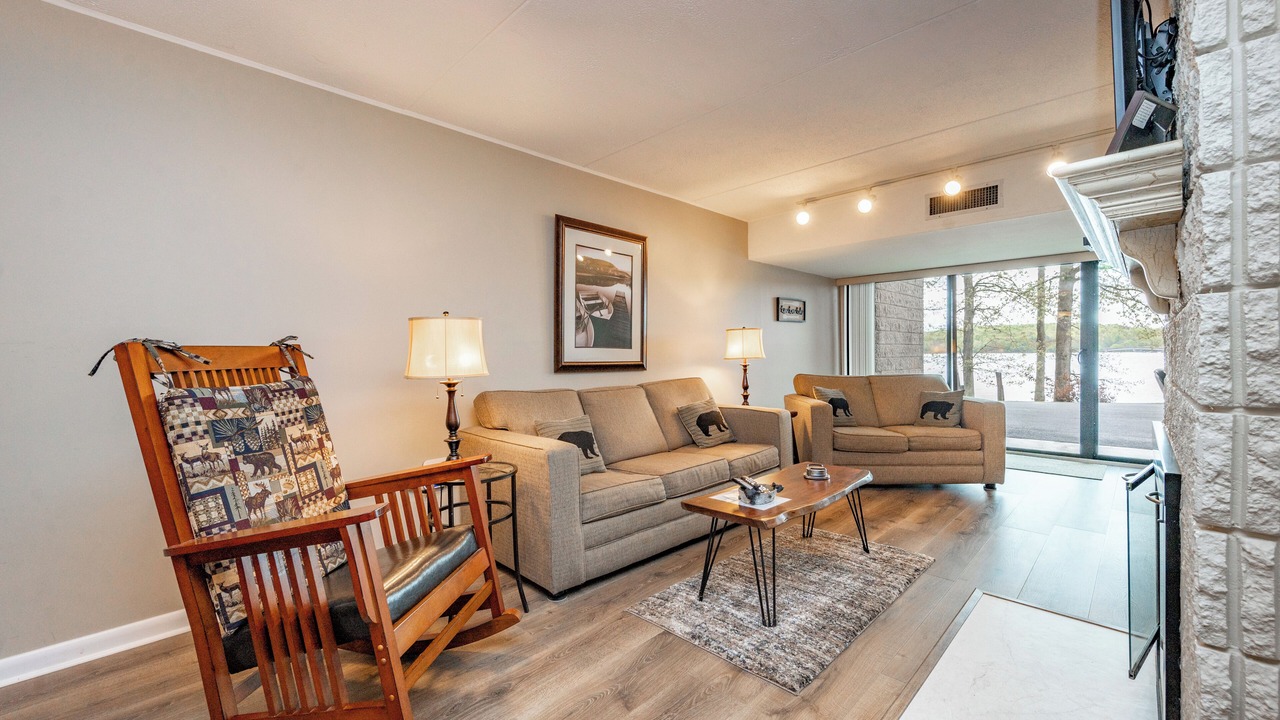 Photo of Livingroom in Thayerville