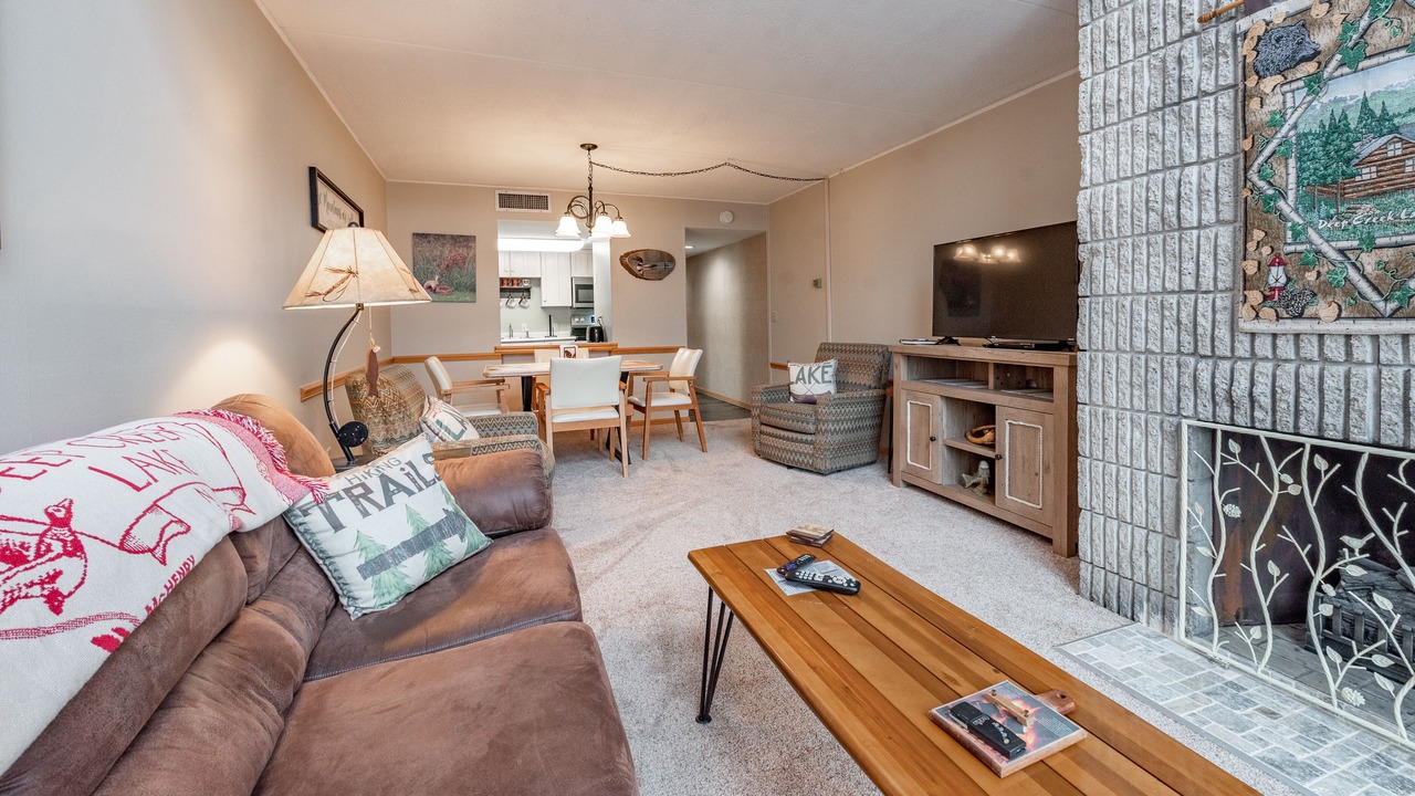 Photo of Livingroom in Thayerville