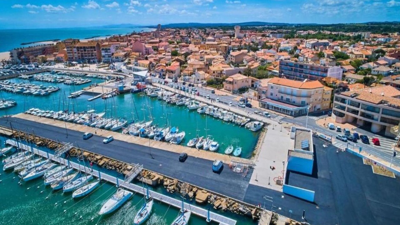 Photo of Others in Serignan