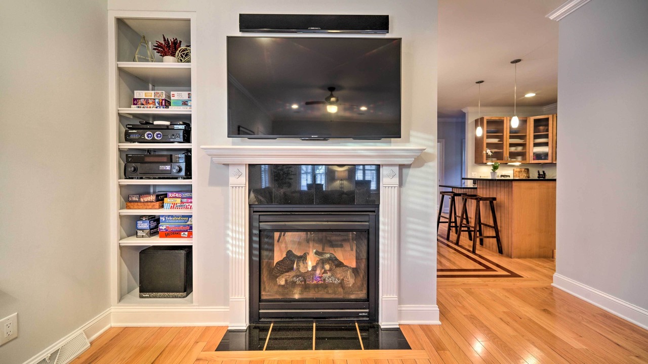 Photo of Livingroom in Saratoga Springs