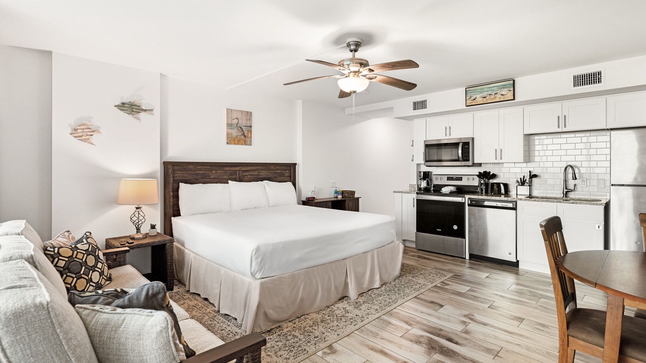 Photo of Bedroom in Sand Point