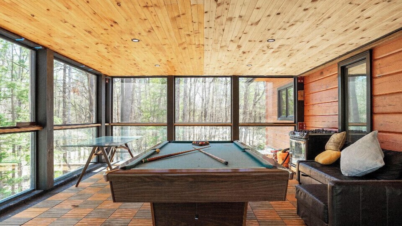 Photo of Bedroom in Gravenhurst