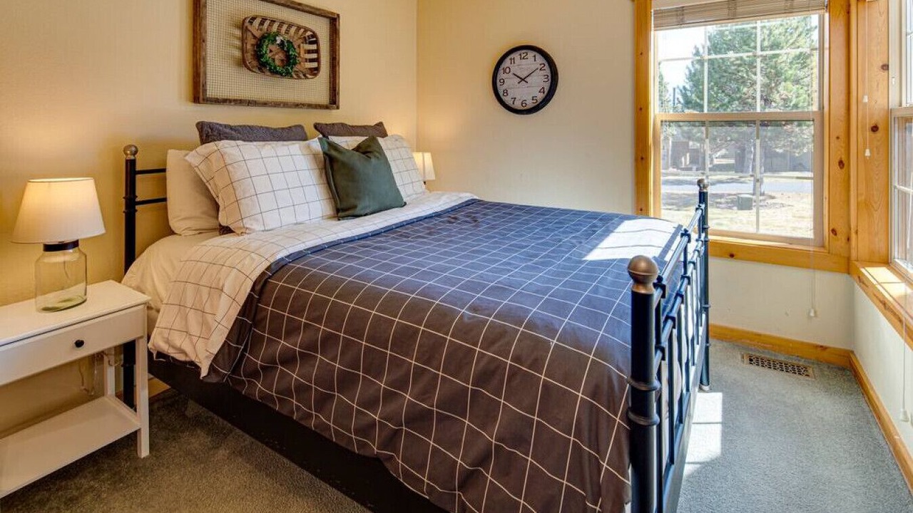 Photo of Bedroom in Redmond