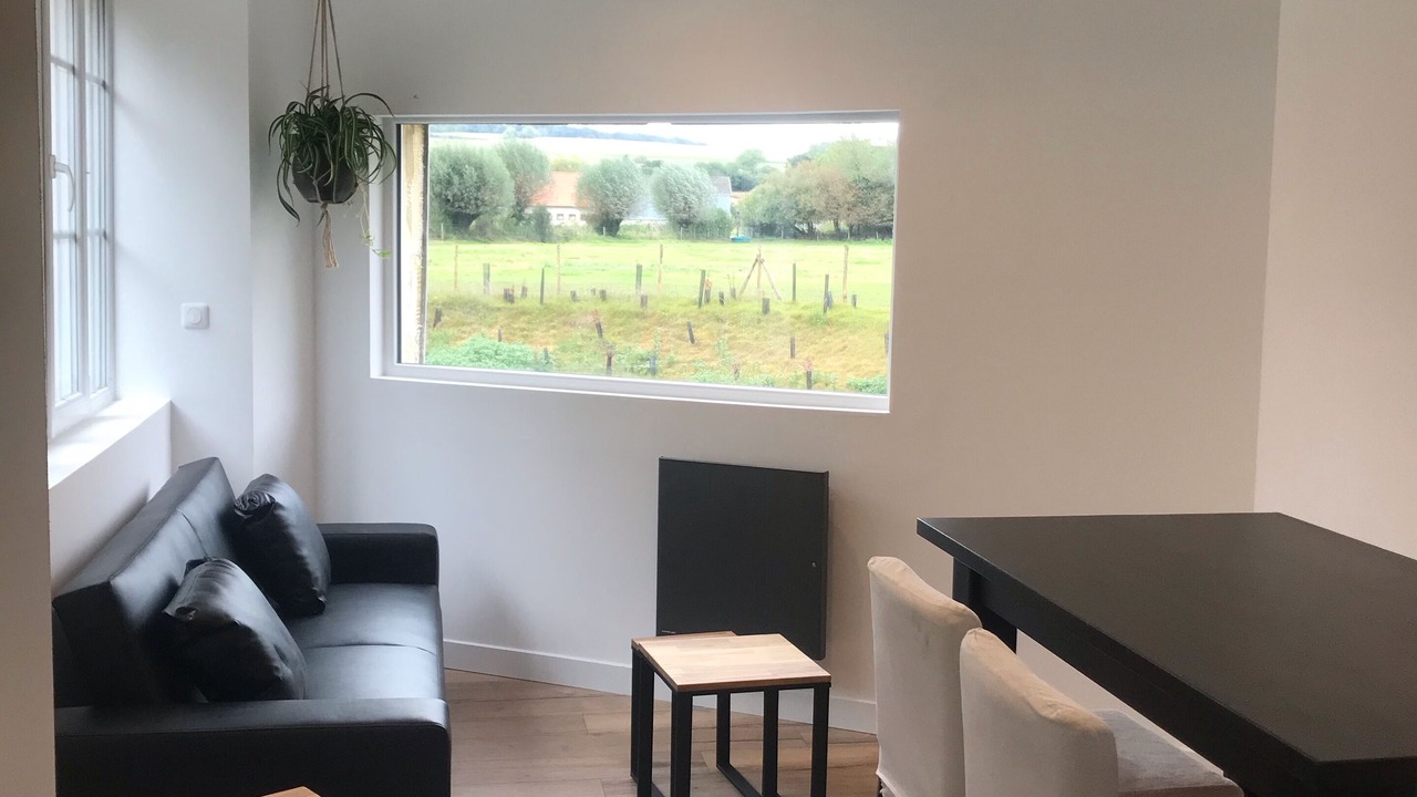 Photo of Others in Pernois