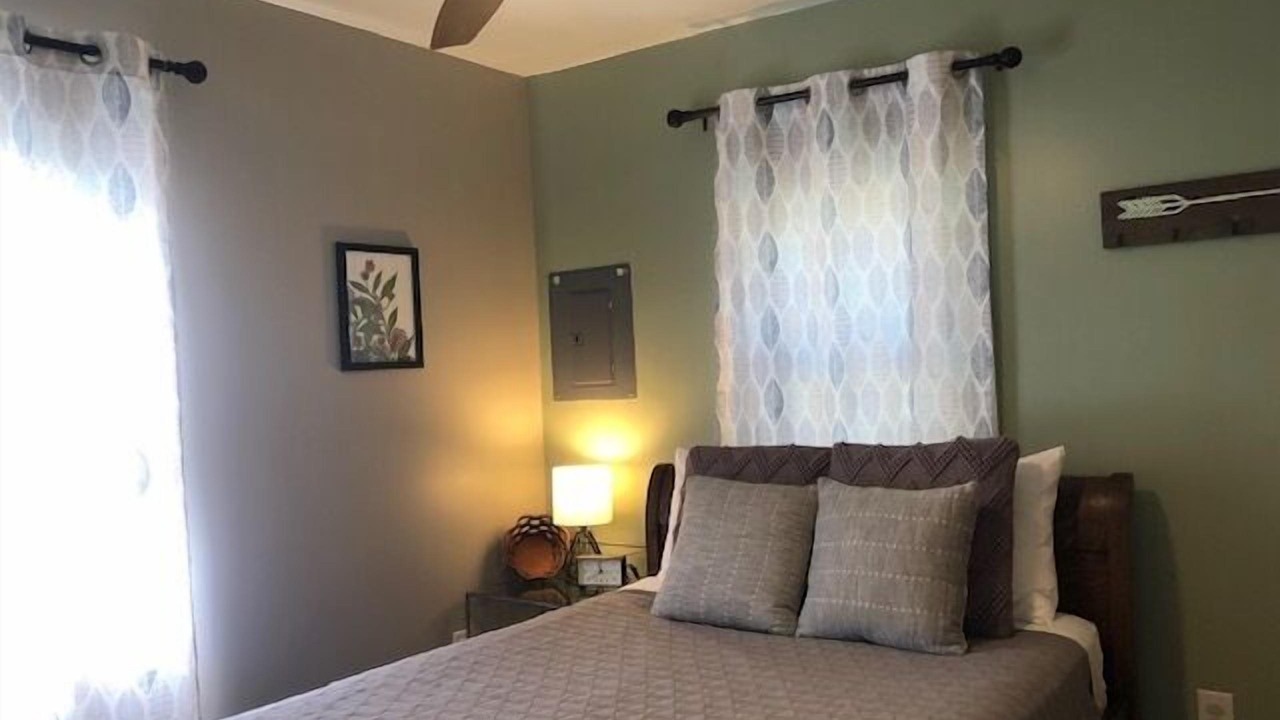 Photo of Bedroom in Scottville