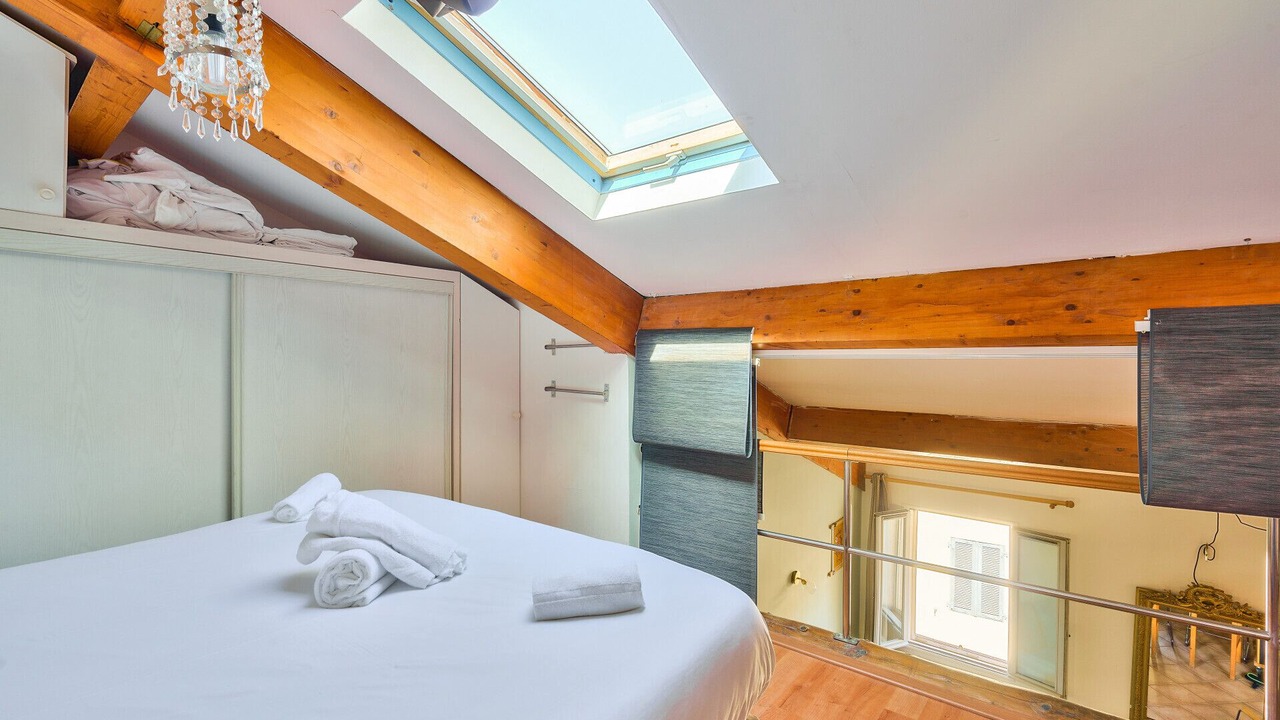 Photo of Bedroom in La Joliette