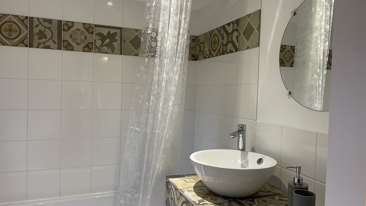 Photo of Bathroom in Saint-Gatien-des-Bois