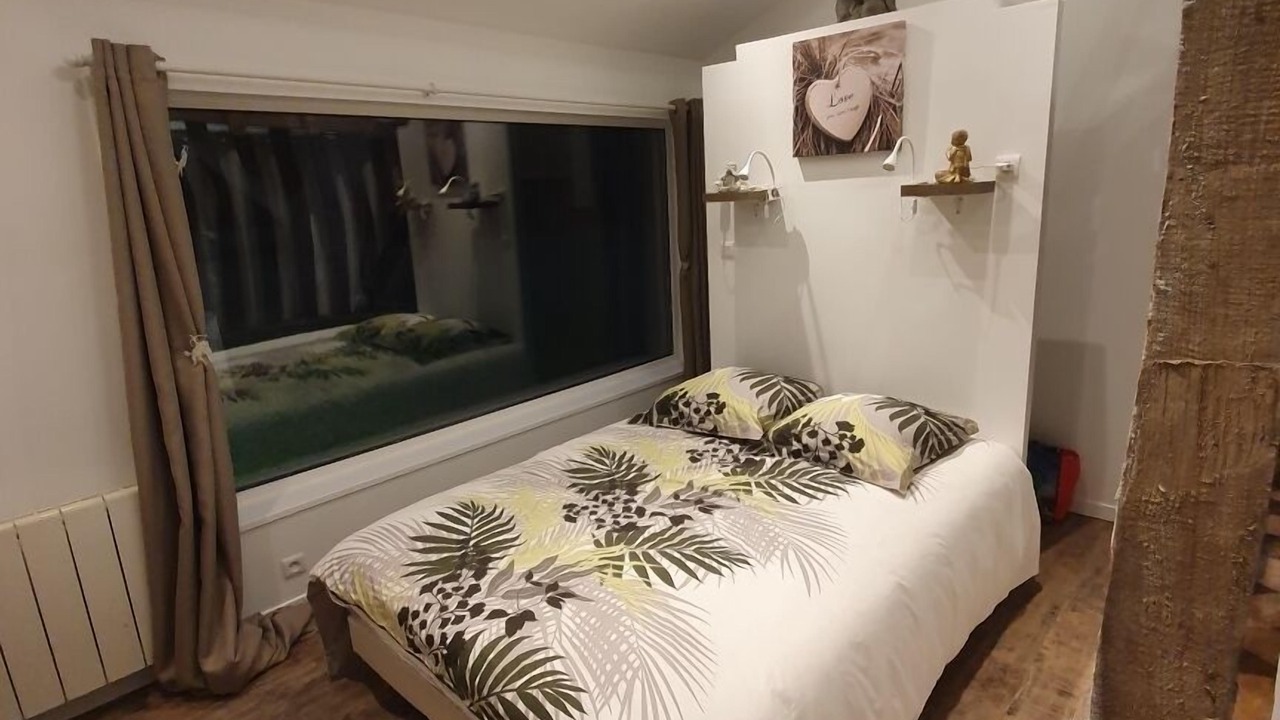 Photo of Bedroom in Saint-Gatien-des-Bois