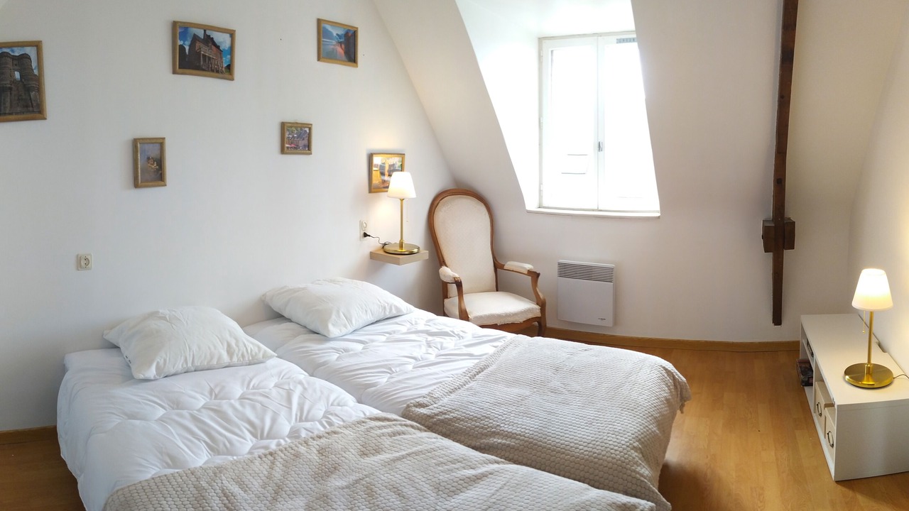 Photo of Bedroom in Saint-Georges-de-Reintembault