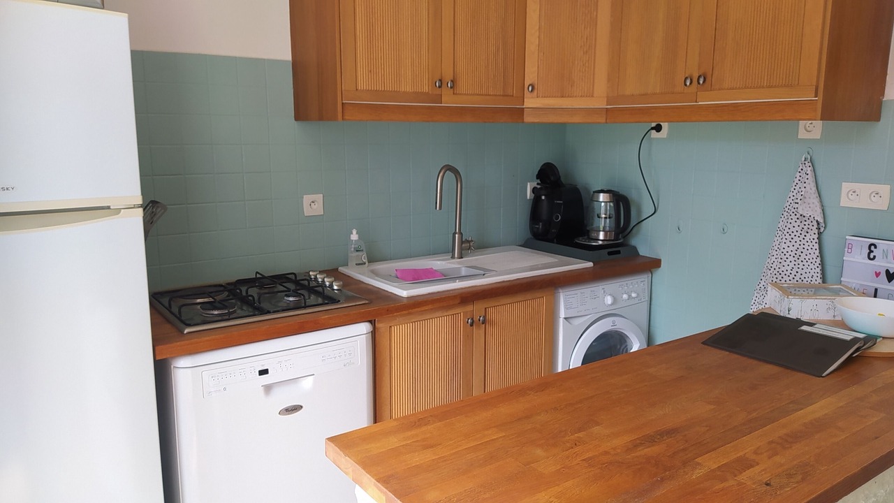 Photo of Kitchen in Saint-Georges-de-Reintembault