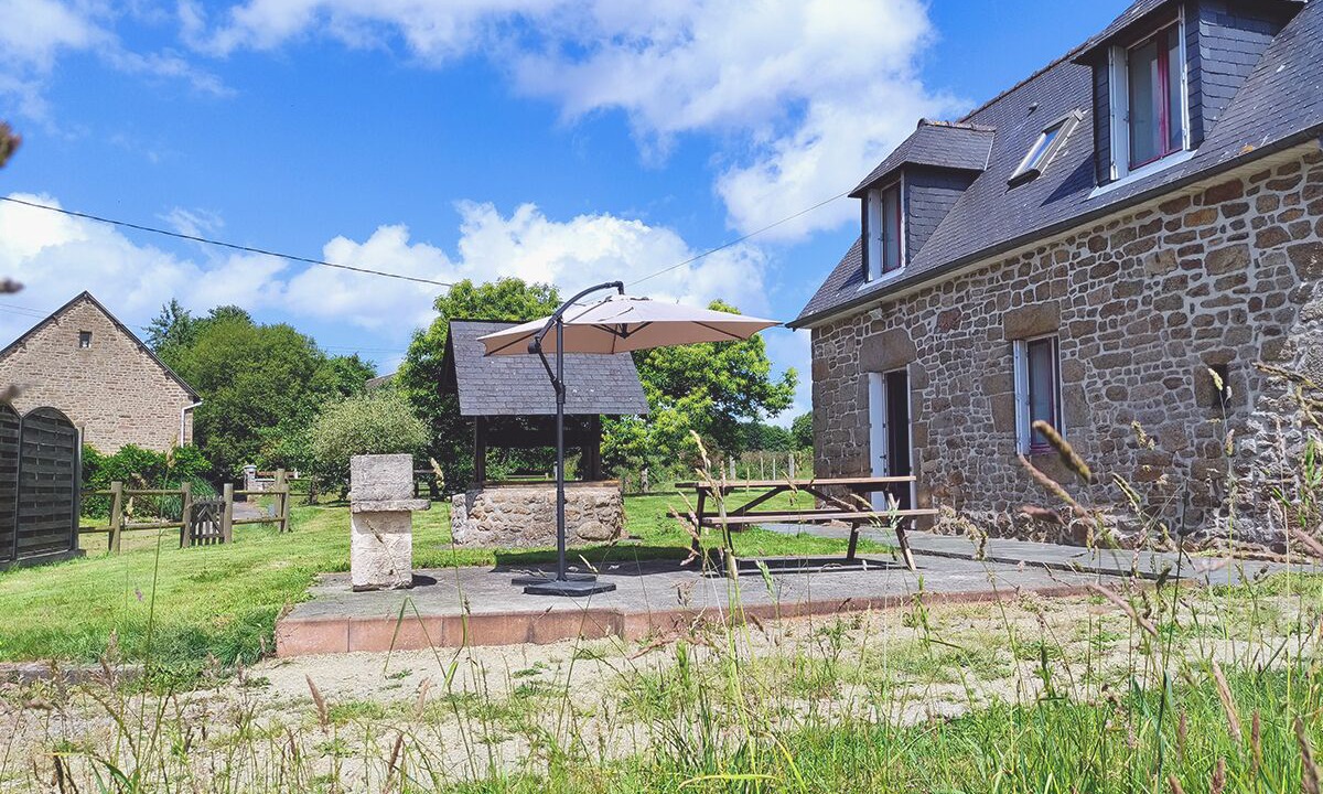 Photo of Outdoor in Saint-Georges-de-Reintembault