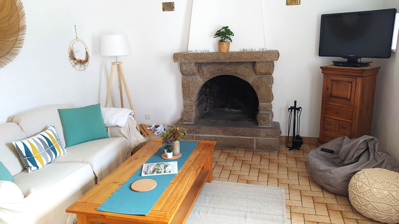 Photo of Livingroom in Saint-Georges-de-Reintembault