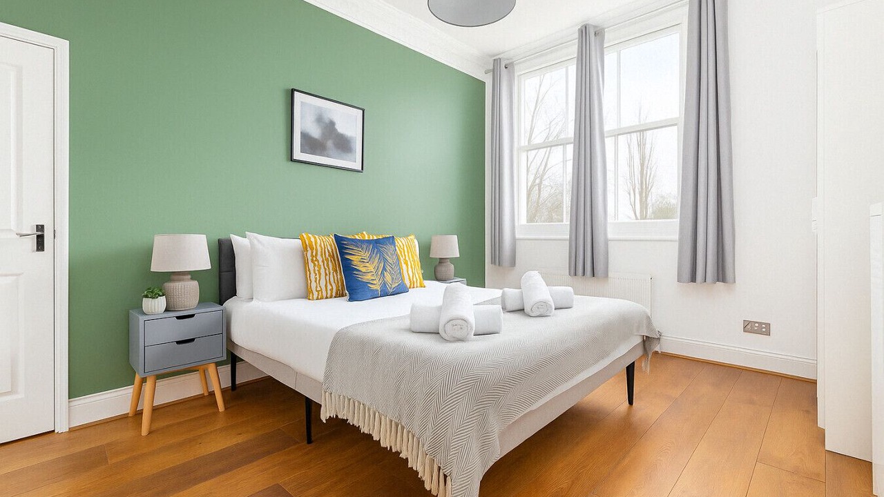 Photo of Bedroom in Belsize