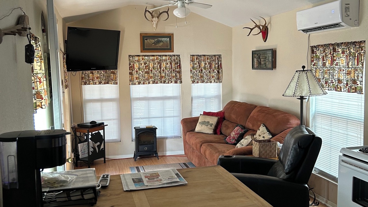 Photo of Livingroom in Yantis