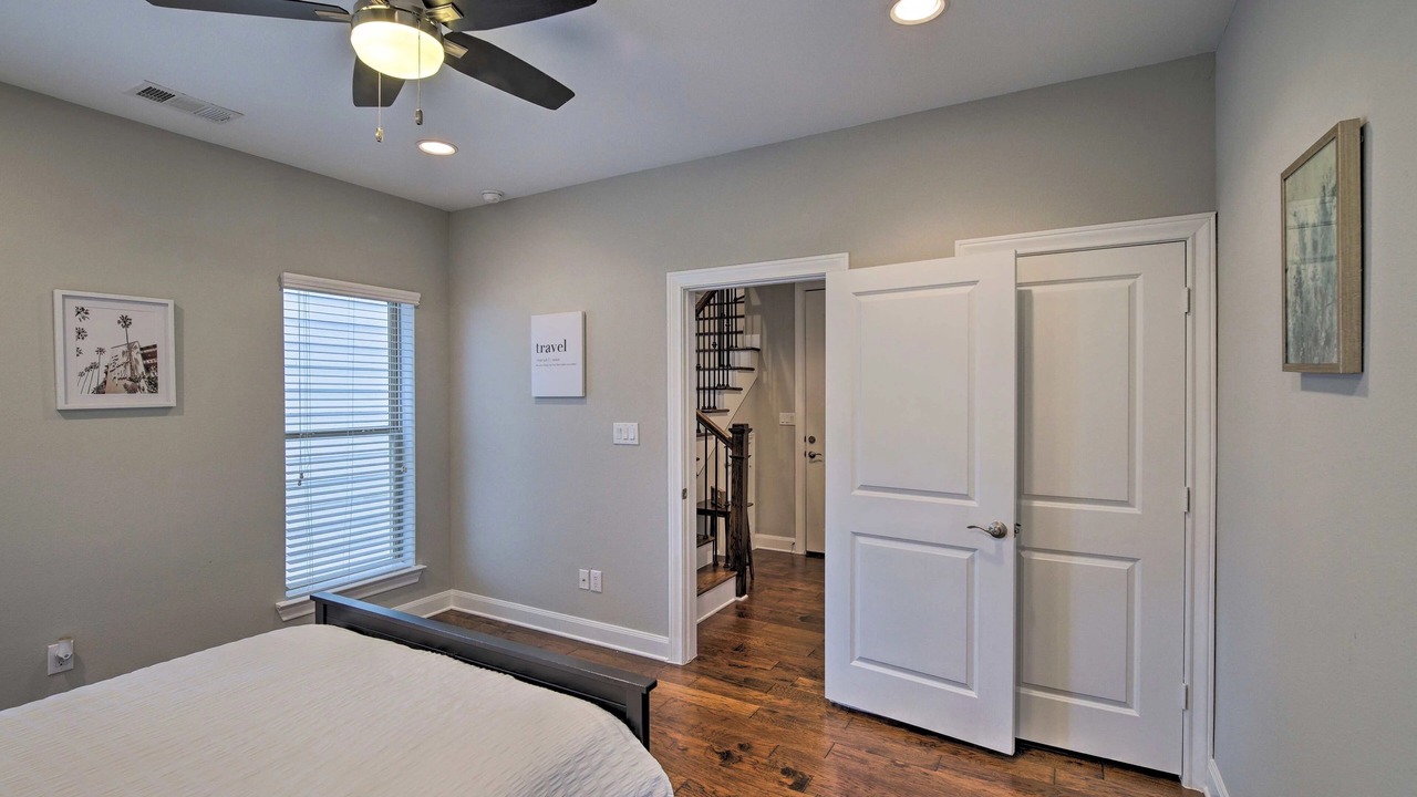 Photo of Bedroom in Shady Acres